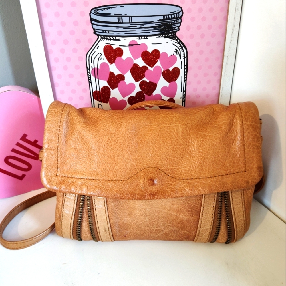 🥳GUC Day & Mood Anthropologie Ceder Distressed Genuine Leather Crossbody Bag
